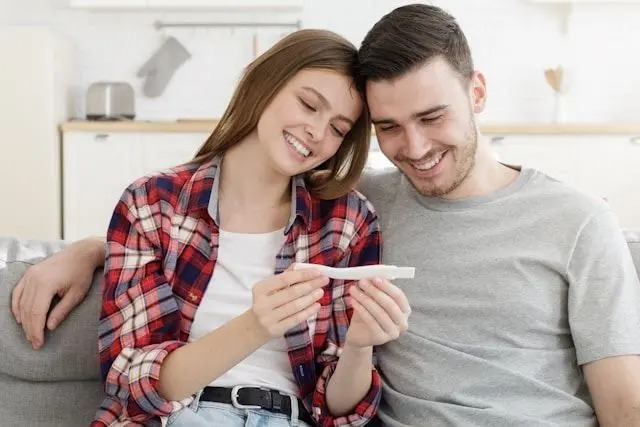 بیبی چک چیست؟ پیشرفتهترین راهنمای کامل تست بارداری خانگی 8 imgi 9 image